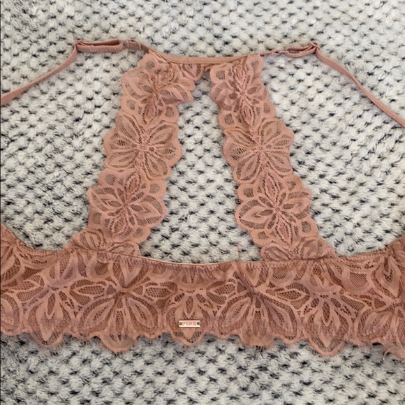 Pink bra - Picture 4 of 5